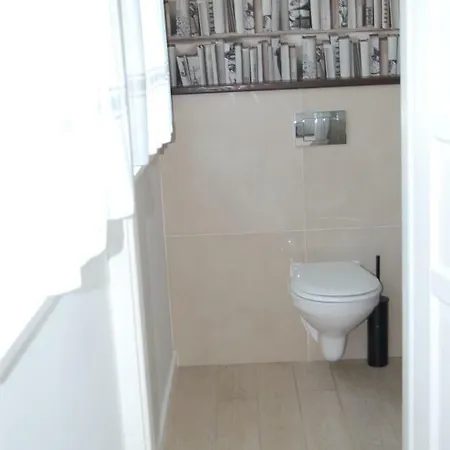 Apartament Z Ogrodem/apartment With Garden Διαμέρισμα Kołobrzeg